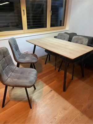 Tisch mit 4 Stühle Bild 3