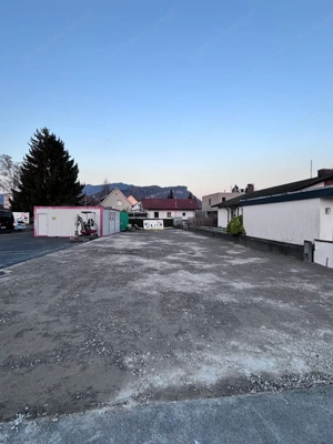 Parkplatz Stellplatz Stellfläche Lagerplatz  in Lauterach