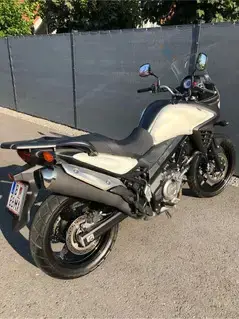 Motorrad Suzuki V-Strom 650 Bild 2