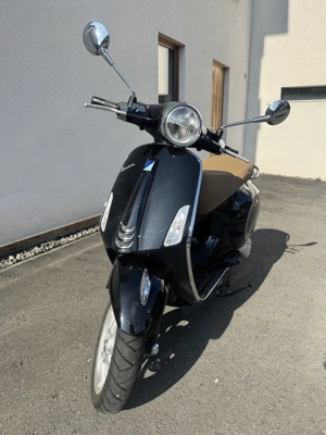 Vespa Primavera 50   neuwertig, nur 1.750 km, sofort fahrbereit Bild 2