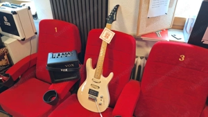 Verkaufe E-Gitarre Washburn KCJR mit Vox Verstärker  Bild 3