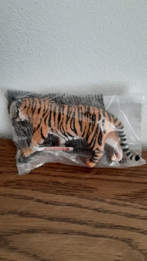 Schleich Tiger ca 10 cm groß und noch original verpackt um 5.- Euro zu verkaufen