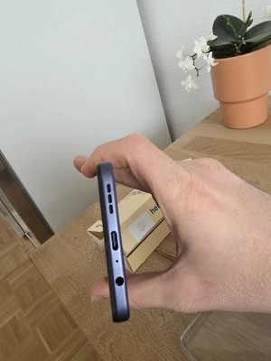 Motorola Moto G35 5G, 128GB, Midnight Black Bild 7