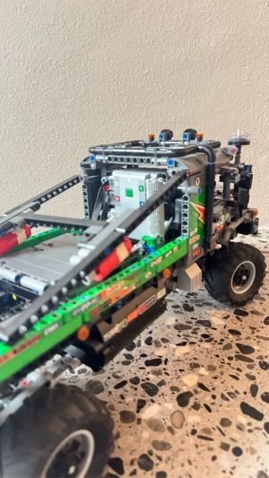 Lego Technik Control 42129 Mercedes Benz Zetros Bild 5