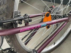 Mädchenfahrrad 23" in gutem Zustand Bild 2