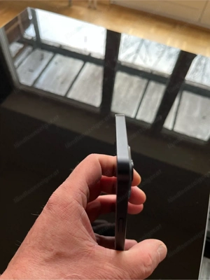 iPhone 13 Midnight Bild 8