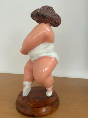 Vintage  Retro Ballerina aus Kunstharz Bild 2