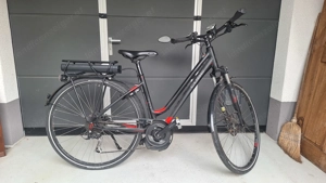Verkaufe Cube E-Bike, Bosch-Antrieb, Tiefeinstieg Bild 2