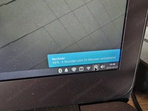 ASUS Zenbook UX305CA Notebook - 13 Zoll Display Bild 5