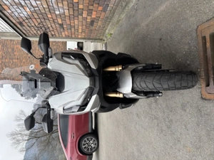 Honda ADV 350 Bild 8