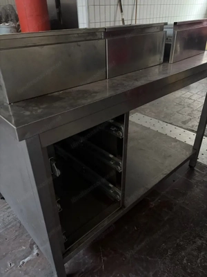 Edelstahlschrank Bild 3