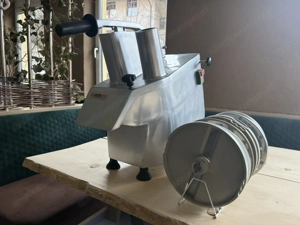 Gemüseschneider Gastronomie für >130kg h Bild 4