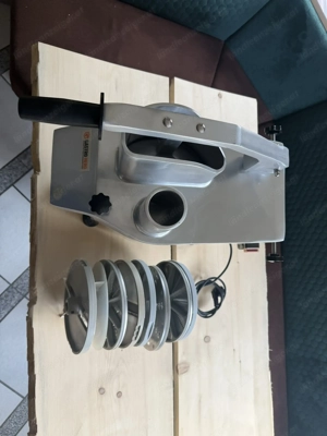 Gemüseschneider Gastronomie für >130kg h Bild 2