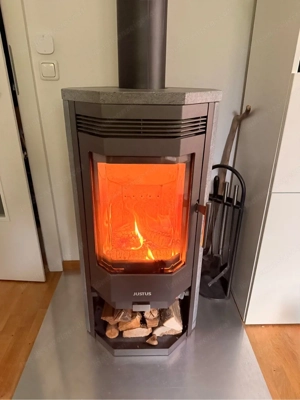 Justus Kaminofen Usedom 5 inkl. Ofenrohr, Bodenplatte und Kaminzubehör. Bild 2