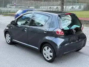 Toyota Aygo Bild 6
