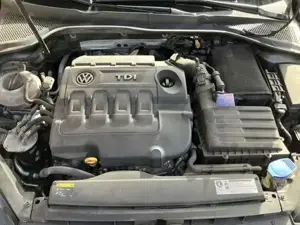 Volkswagen Golf VII Variant, Frischer TÜV Bild 6