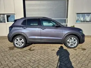 VW T-Cross 1.0 TSI 116PS DSG Life ACC IQ.LIGHT - LED-Matri... Bild 8