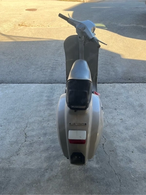 Vespa Piaggio 50 Bild 3
