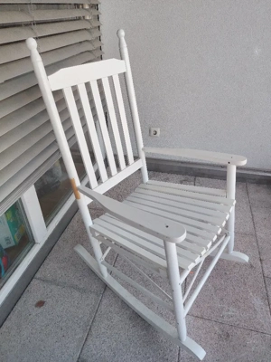 Holz Schaukelstuhl Bild 2