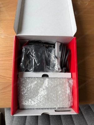 Nintendo Switch Oled !! Großes Set mit Spielen Joy Cons u. Box ! Super Zustand! Bild 4