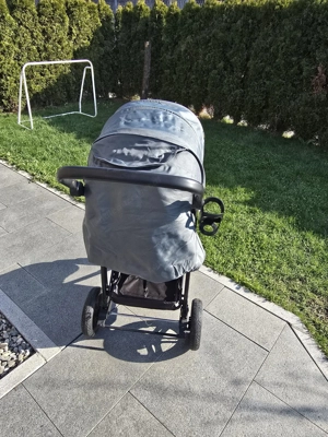 Hauck Buggy Rapid 4D mit viel Zubehör Bild 2