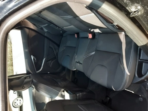 Volvo V40 5-türig Bj. 10 2012 Bild 3