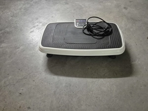 Vibrationsplatte mit Fernbedienung Bild 2