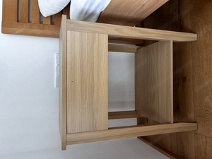 Nachtkästchen zu verkaufen Bild 5