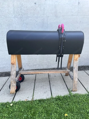 Verkaufe Voltigierbock, Massive Bauweise Bild 2