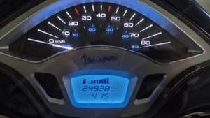 Vespa Primavera 50 GT dunkelblau Bild 5