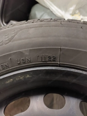 Sommerreifen auf Felgen 195 65 R 15 Bild 8