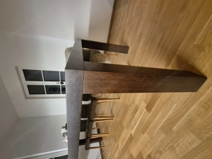 Grosser Esstisch mit Platz für mindestens 10 Leute Bild 4