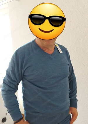 Blauer neuer Herren V-Pullover 