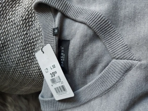 Neuer grauer Herren V-Pullover  Bild 2