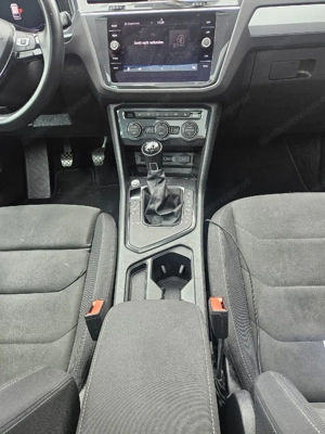 VW Tiguan Baujahr 2019 Tdi 150 ps VHb Bild 4