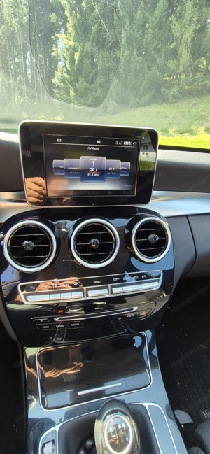 Mercedes C220 125kw 191.000km Diesel Manuell 6 Gang Bild 4