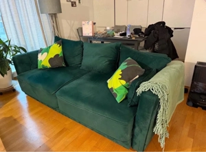 Verkaufe ein Sofa in gutem Zustand für 300  .  Bild 2