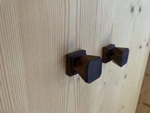 Massivholz Kleider Schrank  Bild 2