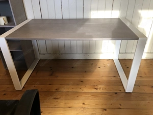 Bürostuhl und Tisch gratis Abzuholen  Bild 2