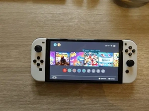 Nintendo Switch OLED  Bild 4