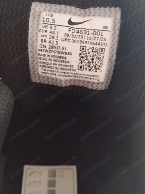 Nike SB Neu 44,5 schwarz Bild 4