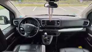 Peugeot Traveller Bild 9