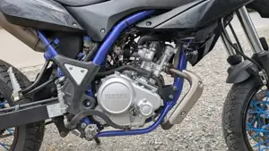 Yamaha WR 125 X Supermoto   Top Zustand, viele Neuteile Bild 4