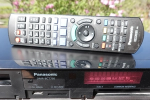 PANASONIC Blu-Ray Recorder DMR-BCT 740EG, 500 GB, mit orig. Fernbedienung  Bild 3