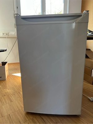 Liebherr Standkühlschrank 50cm defekt Bild 2