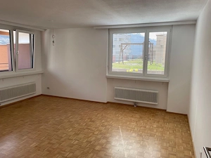 Lichtdurchflutete 2-Zimmer-Wohnung mit Balkon & Dachterrasse in zentraler Lage