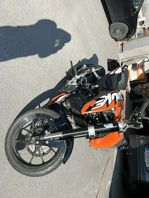 KTM Duke 200 Bild 2