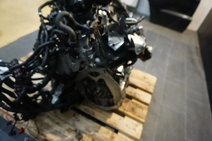 Motor VW Volkswagen Transporter T6 2.0 TDI Bild 4