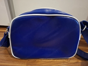 Gola Tasche blau mit Blumen Bild 2