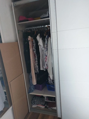 Kleiderschrank  Bild 4